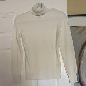 Antonio Melani Elegant Cream Turtleneck Sweater Size S